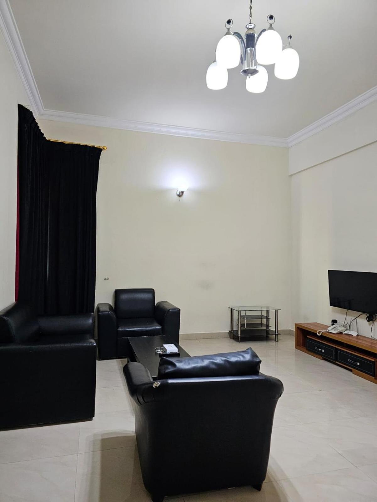 Al Sahab Tower Apartment Манама Екстериор снимка