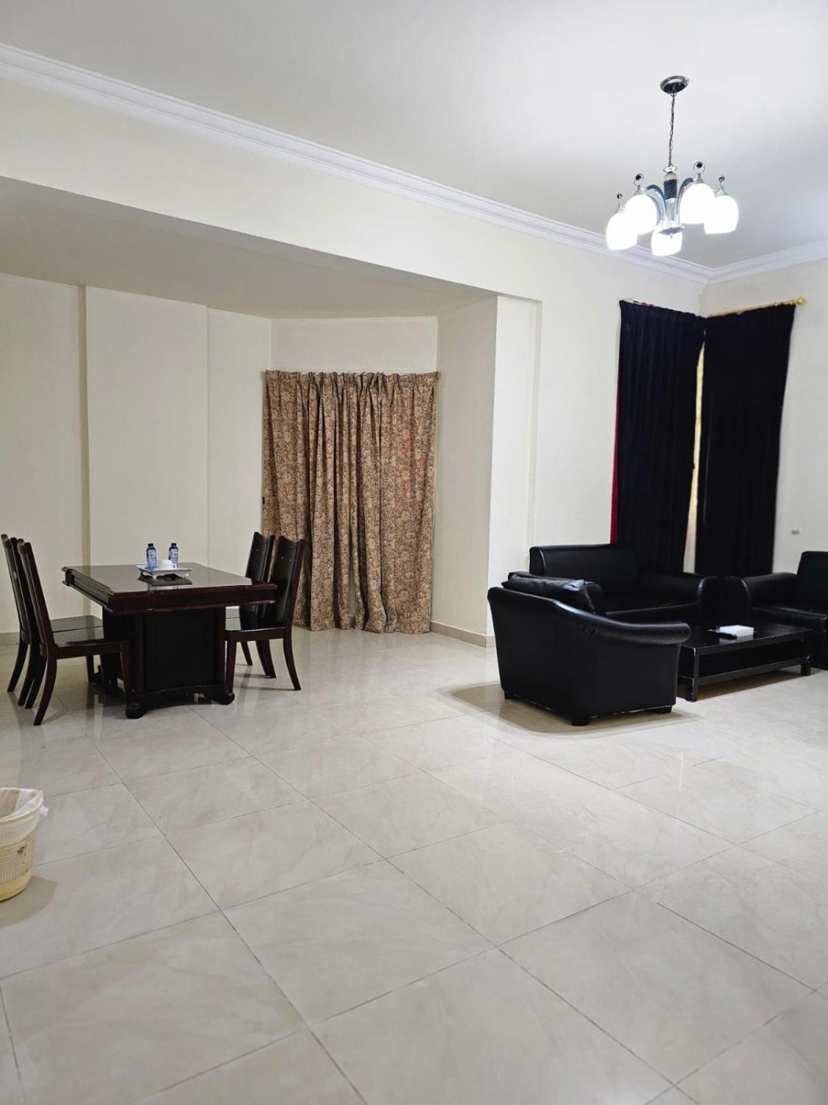Al Sahab Tower Apartment Манама Екстериор снимка