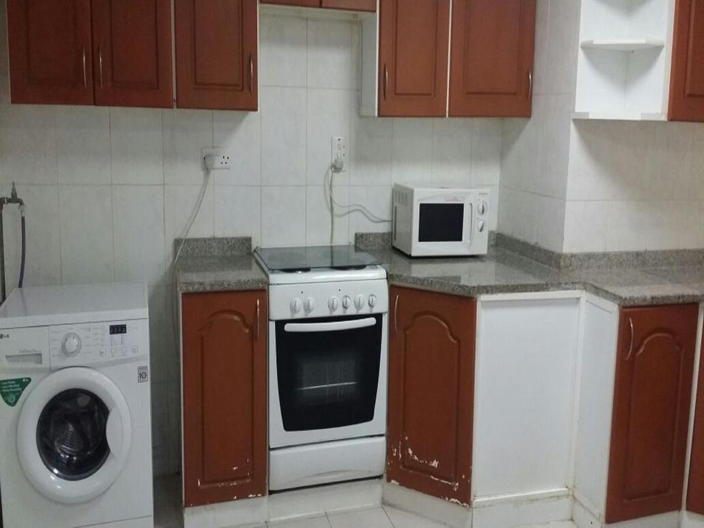 Al Sahab Tower Apartment Манама Екстериор снимка